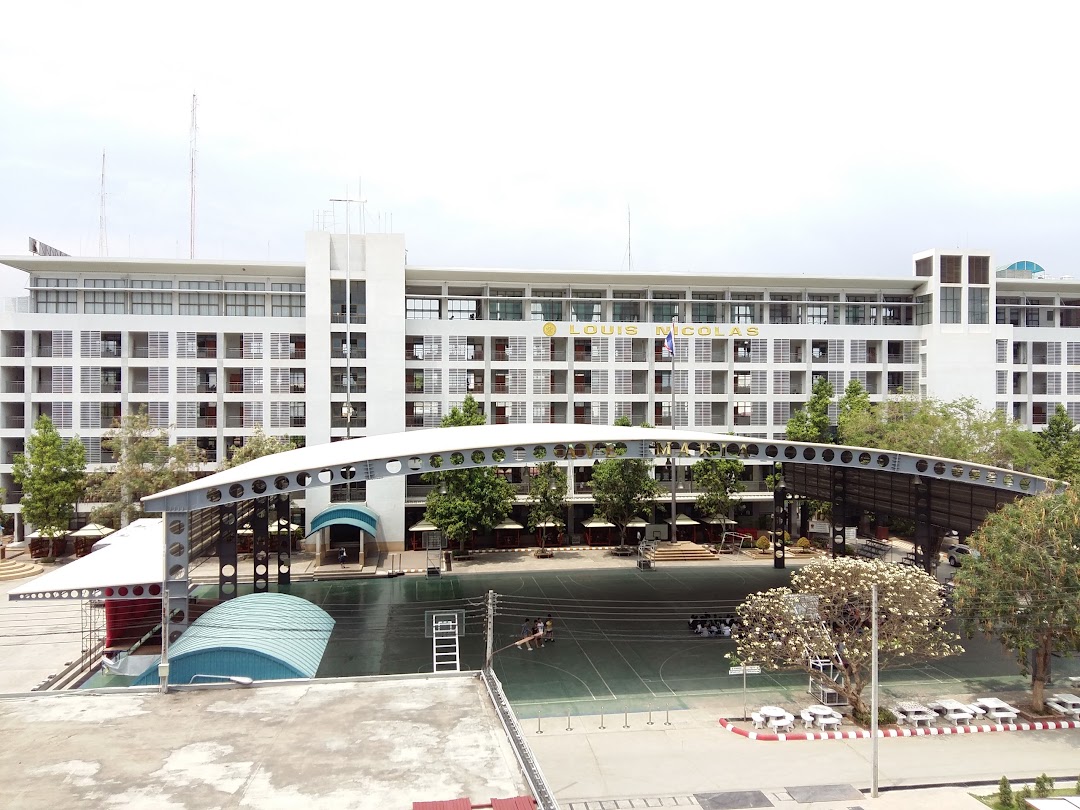 Arun Wittaya School Construction